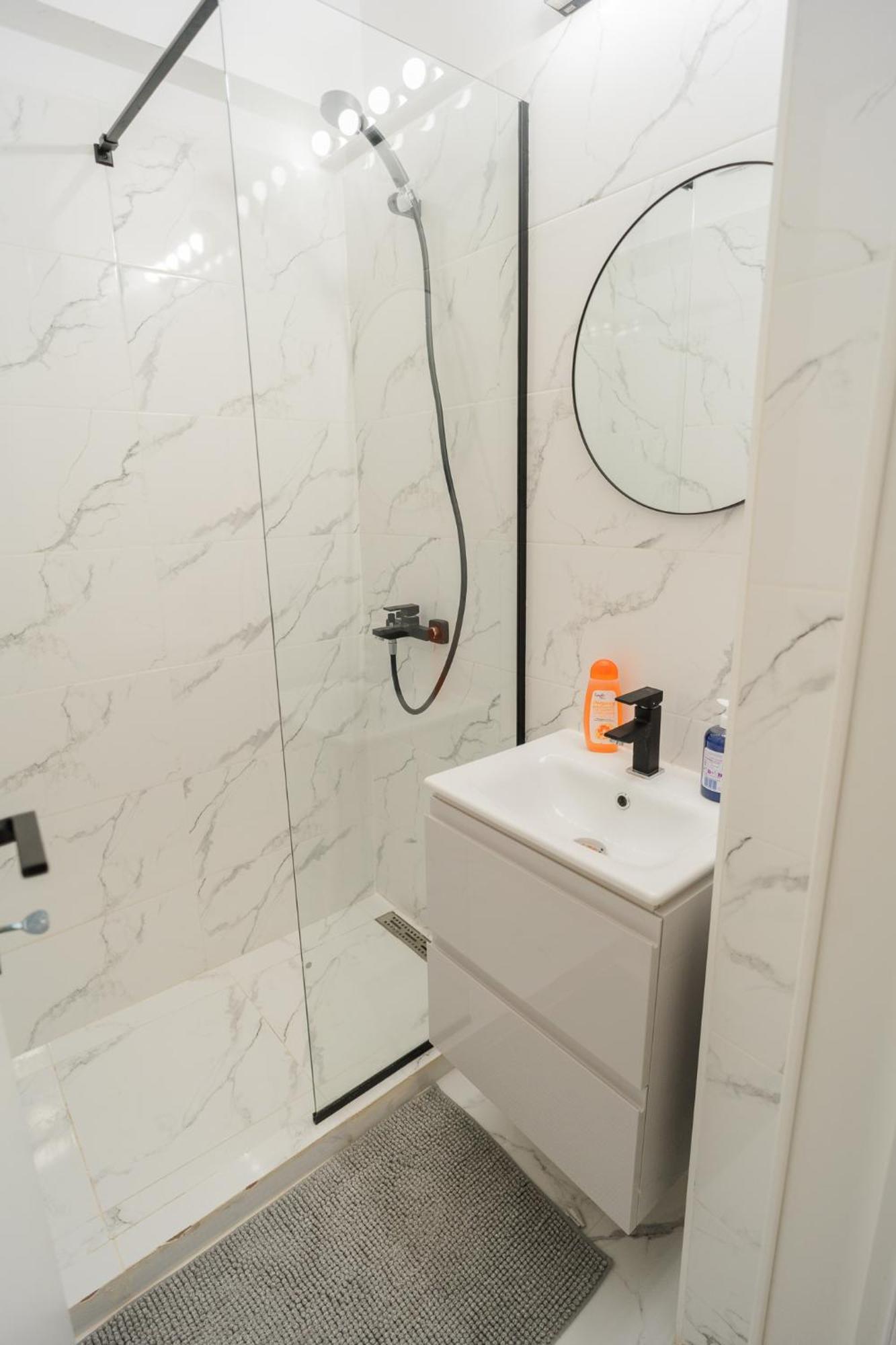 Elegant Gem Victoriei Avenue Apartamento Bucareste Exterior foto